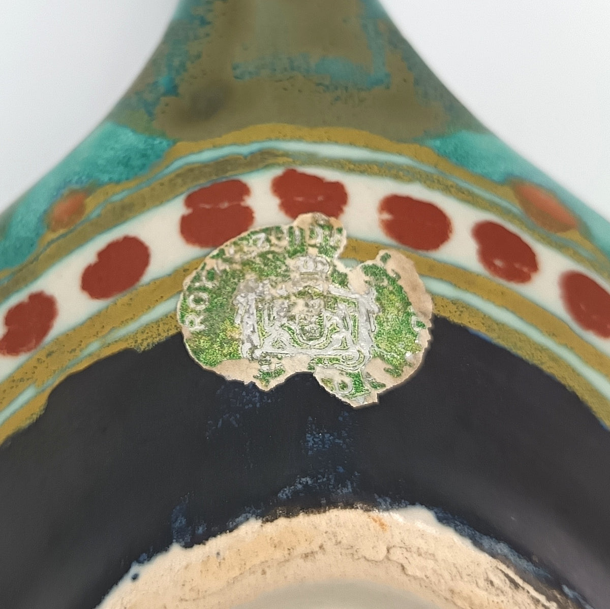 Koninklijke Plateelbakkerij Zuid-Holland (Royal PZH) | Arras Pattern | Twin-Handled Bowl | Hand-Painted Earthenware | Gouda, Holland, c.1930s