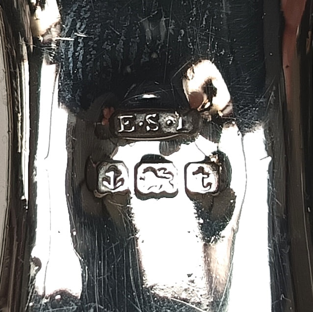 E S Barnsley & Co Ltd | Sterling Silver | Queen Anne Revival Pepperette | Birmingham 1918 | 30g