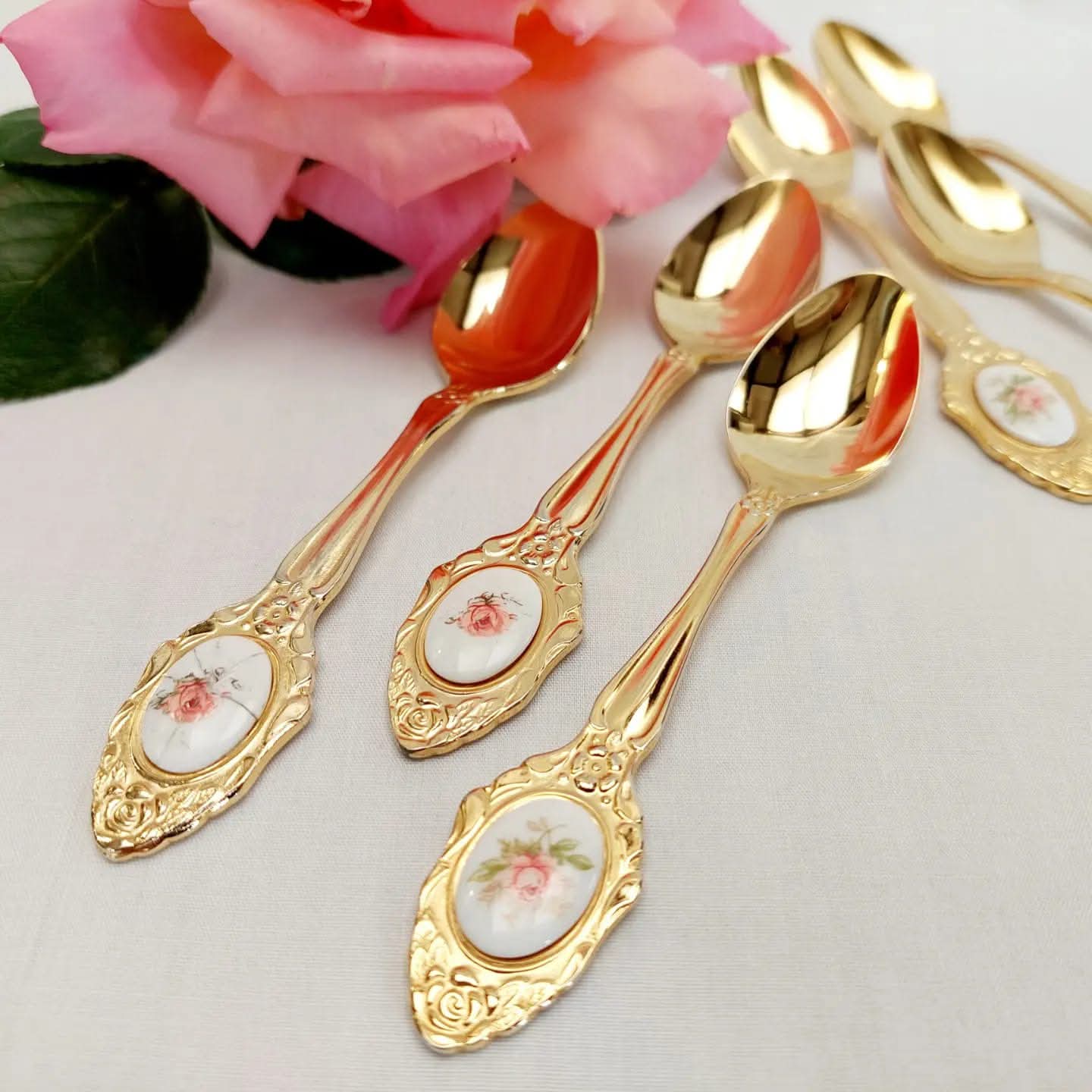 Vintage Eetrite 24-Carat Gold Plated Teaspoon Set — Set of 6, Pink Rose Porcelain Inlay, Original Box