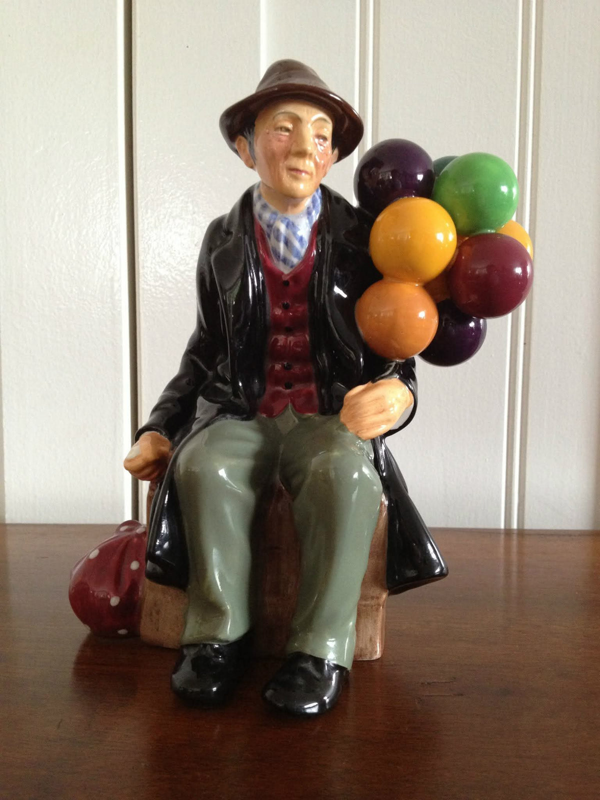 Royal Doulton | The Balloon Man | HN1954 | Porcelain Character Figure | c.1940 onwards