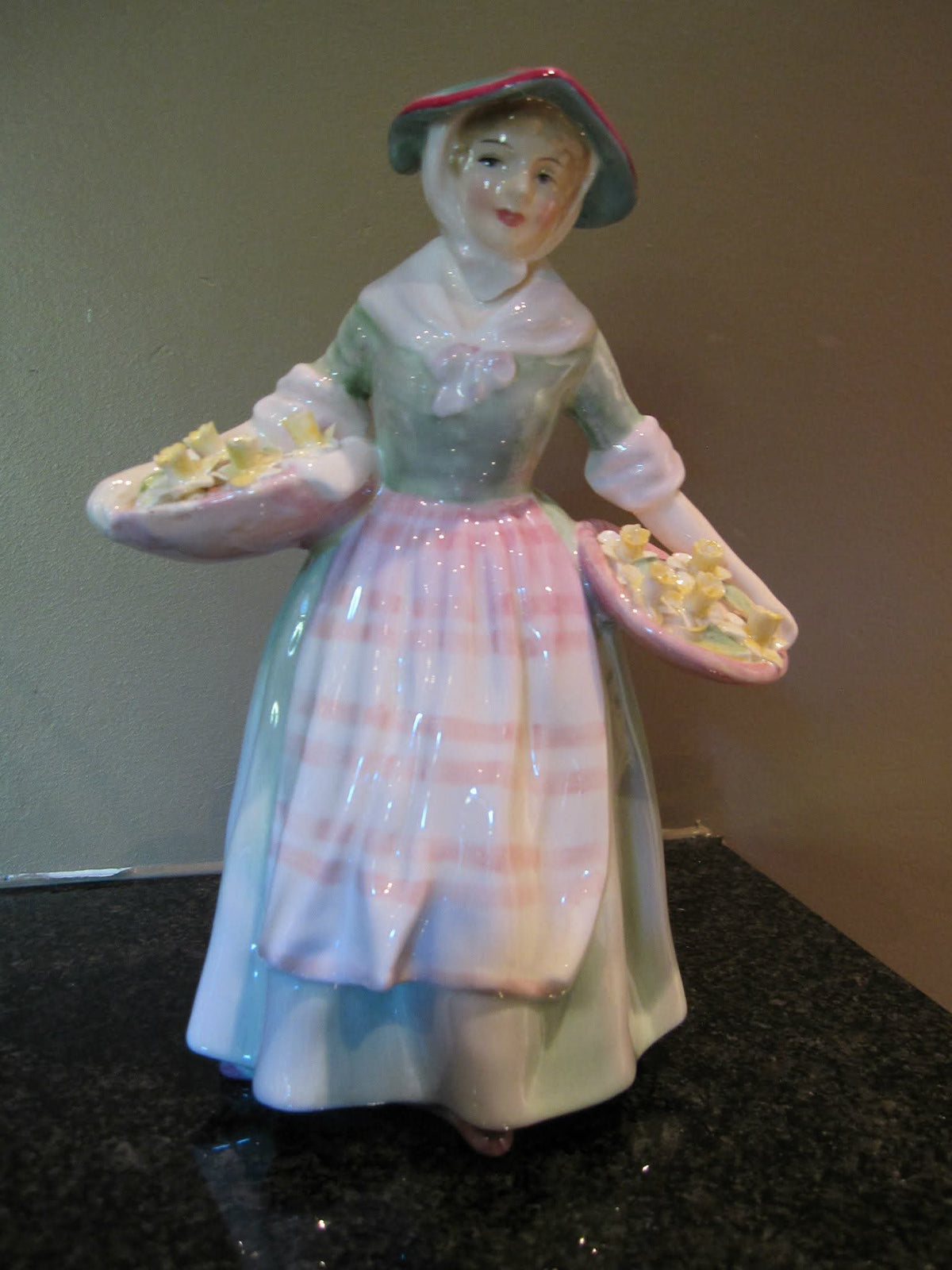 Royal Doulton | Daffy Down Dilly | HN1712 | Porcelain Figure | 1935–1975