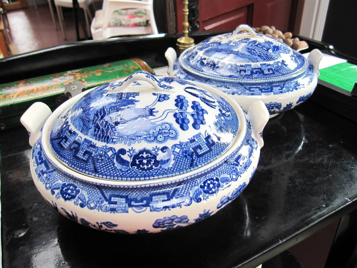Blue Willow Pattern | Pair of Lidded Tureens | Blue and White Porcelain | 20th Century
