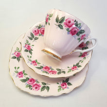 Load image into Gallery viewer, Colclough trio