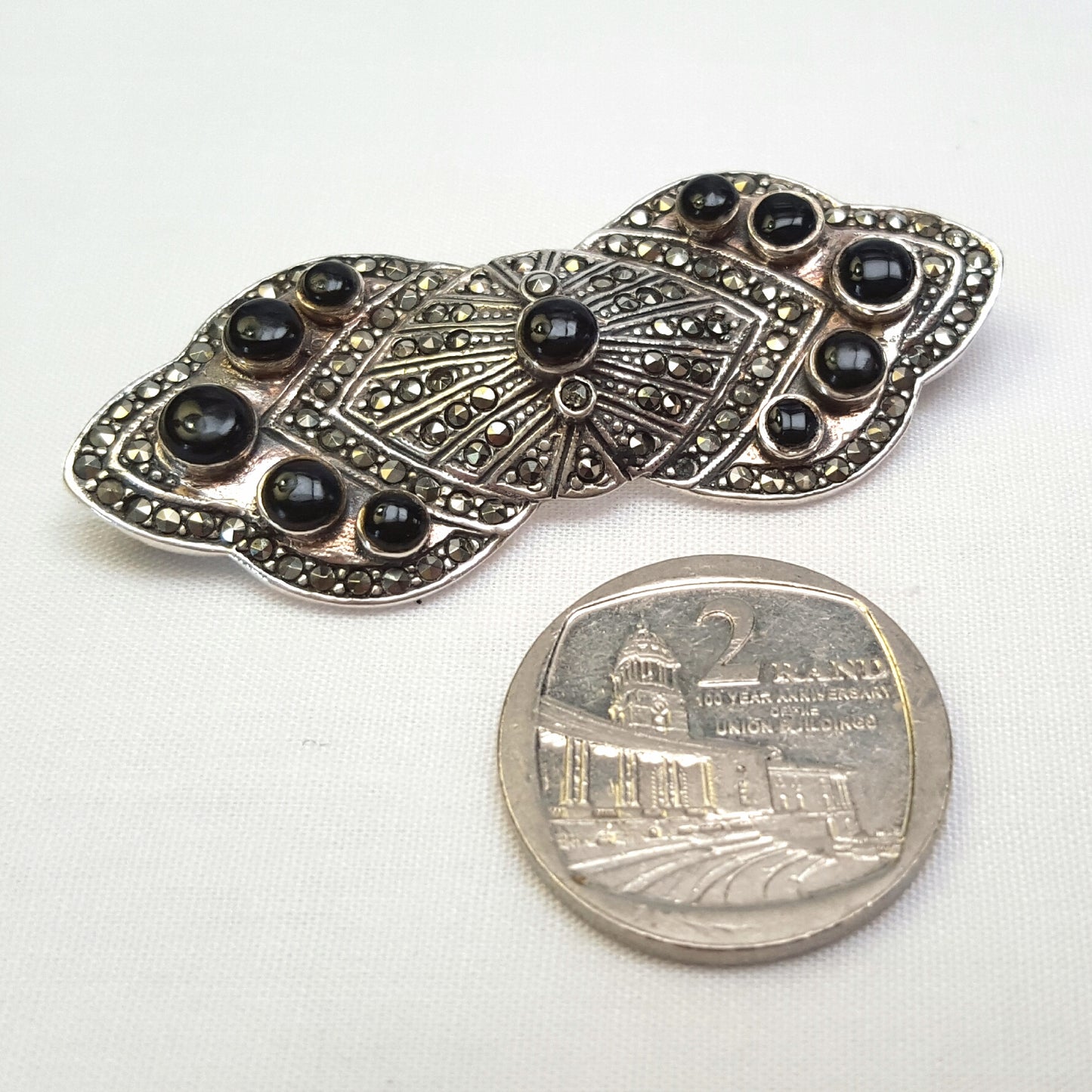 Exquisite Art Deco Marcasite & Onyx Sterling Silver Brooch – 925 Hallmarked