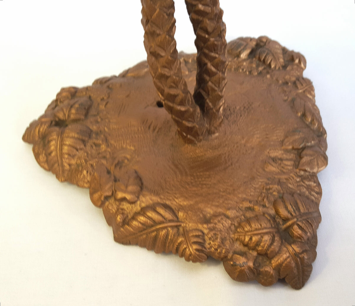 Victorian | Gilded Cast Metal & Pressed Glass Centrepiece | Foliate Stand with Ruffled Bowl | c.1880–1910