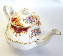 Load image into Gallery viewer, Royal Albert 'Canterbury' teapot