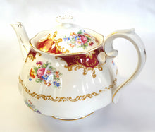 Load image into Gallery viewer, Royal Albert 'Canterbury' teapot