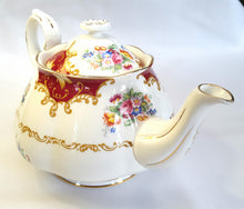 Load image into Gallery viewer, Royal Albert 'Canterbury' teapot