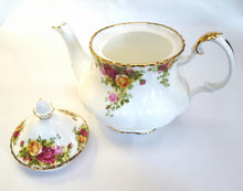 Load image into Gallery viewer, Royal Albert 'Old Country Roses' teapot