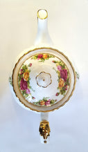 Load image into Gallery viewer, Royal Albert 'Old Country Roses' teapot