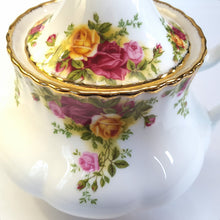 Load image into Gallery viewer, Royal Albert 'Old Country Roses' teapot