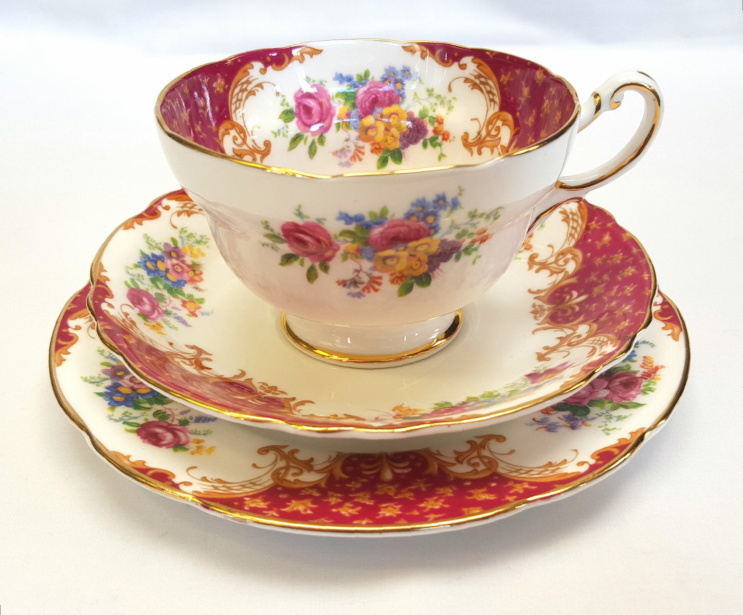 Paragon ‘Rockingham’ Fine Bone China Trio – Circa 1930s, England