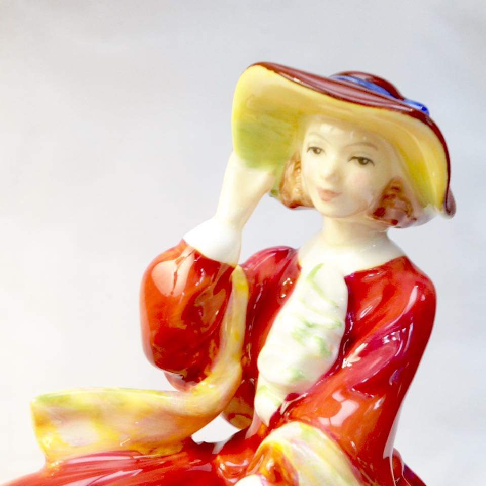 Royal Doulton | Top O' The Hill | HN1834 | Porcelain Figure | 1937 onwards