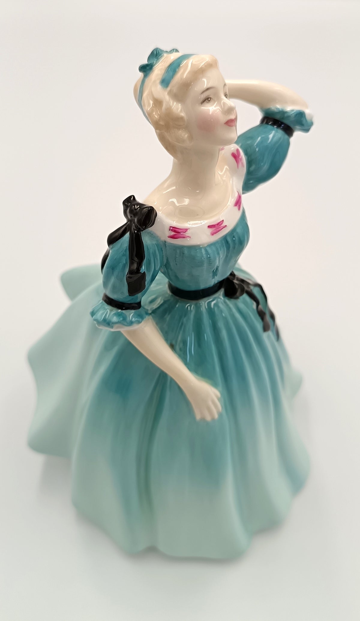 Royal Doulton Celeste HN 2237, Peggy Davies Figure, photo 9 of 13