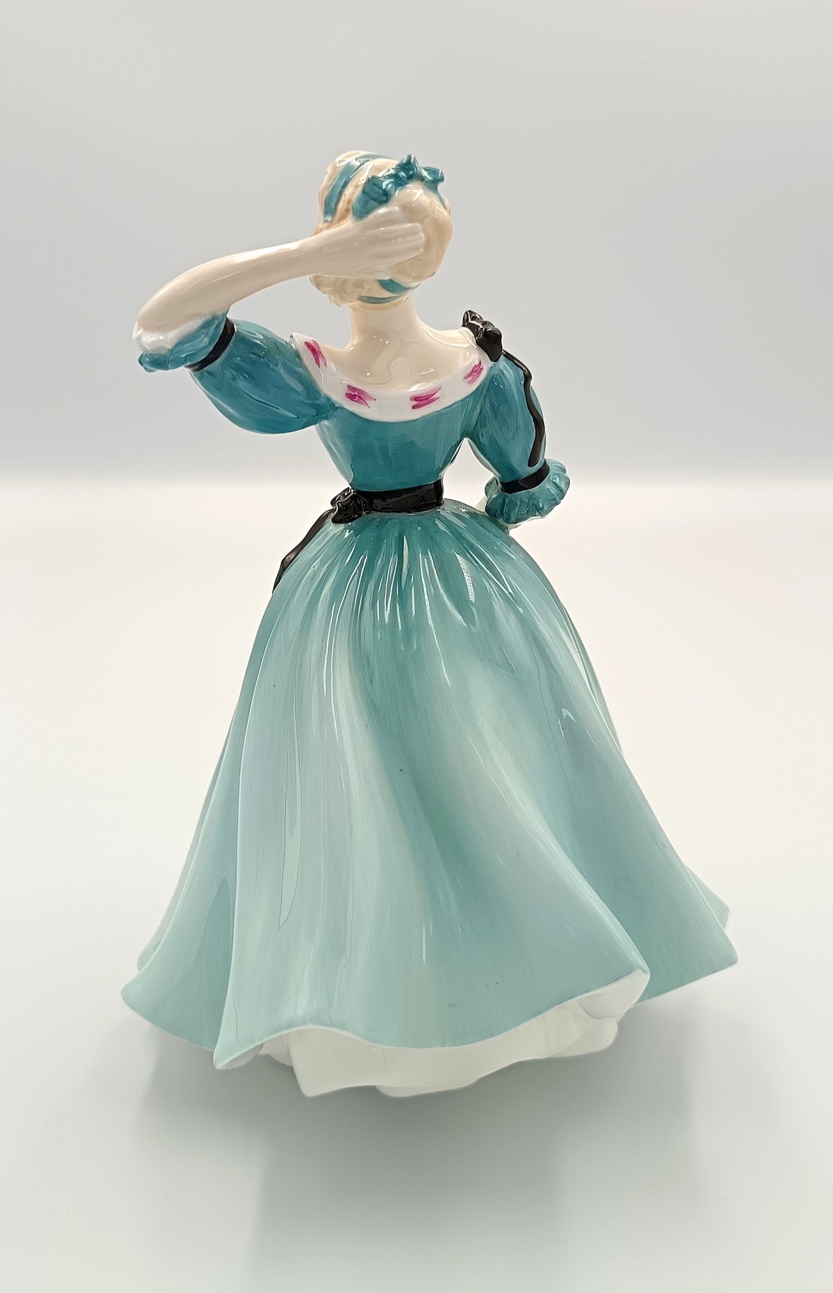 Royal Doulton Celeste HN 2237, Peggy Davies Figure, photo 6 of 13