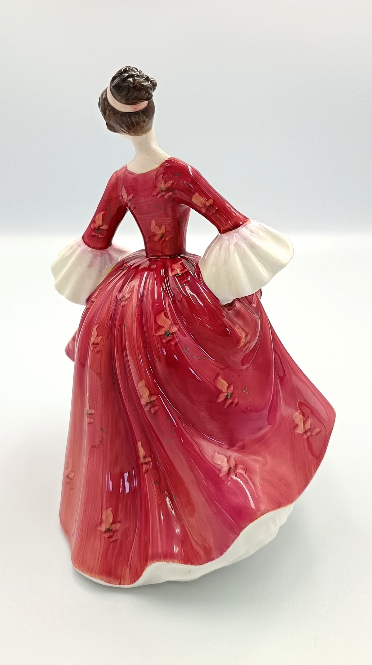 Royal Doulton Stephanie HN 2811, Peggy Davies Figure, photo 5 of 11