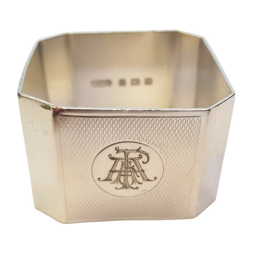Hallmarked Sterling Silver Serviet Ring