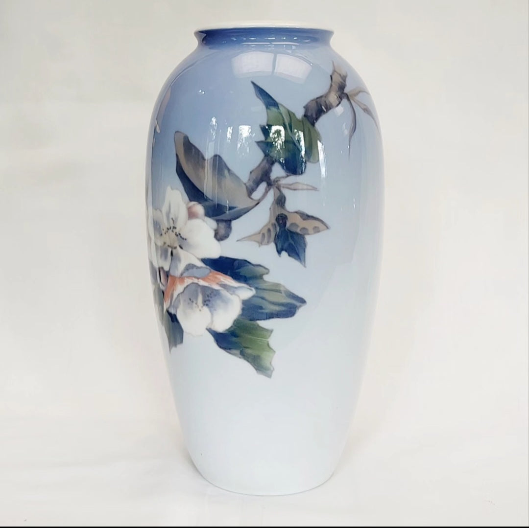 Vintage Royal Copenhagen ‘Apple Blossom’ Vase – 1965 (No. 2629/2129)