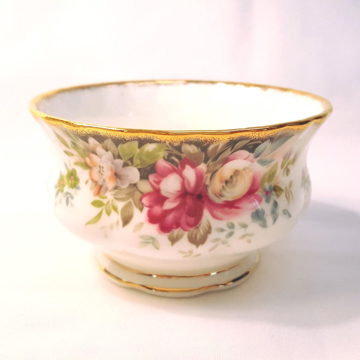 Royal Albert | Autumn Roses | Nine-Piece Coffee Set | Bone China | 1981