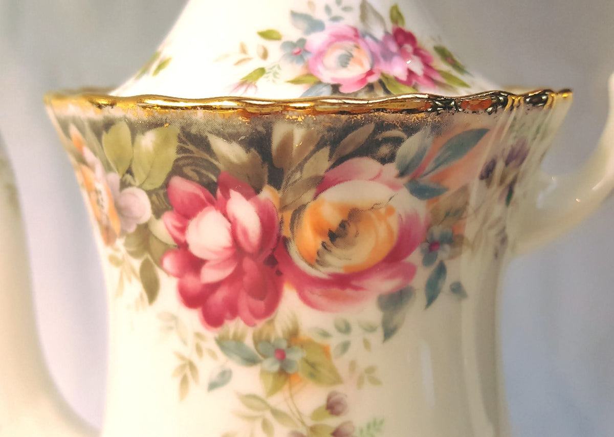 Royal Albert | Autumn Roses | Nine-Piece Coffee Set | Bone China | 1981