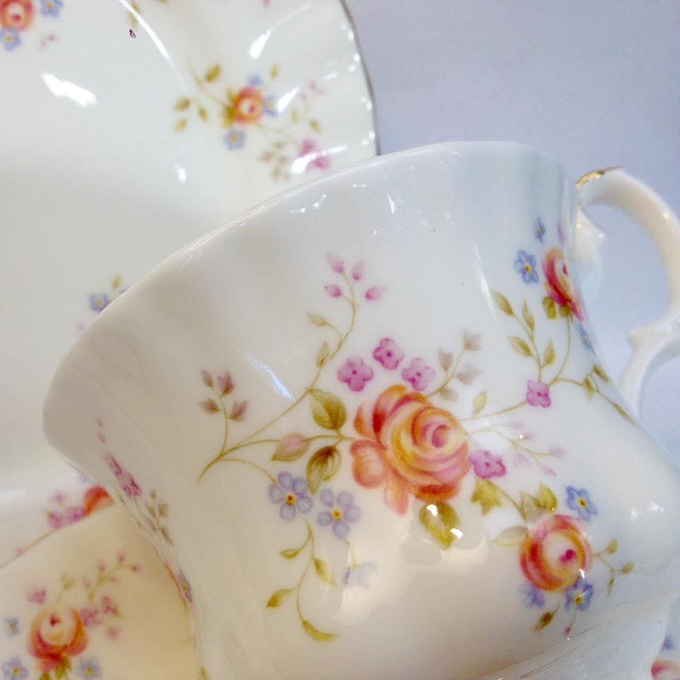 Royal Albert 'Peach Rose' Bone China Trios — Peach Roses & Forget-Me-Nots on Cream, England, © 1982 — Pair