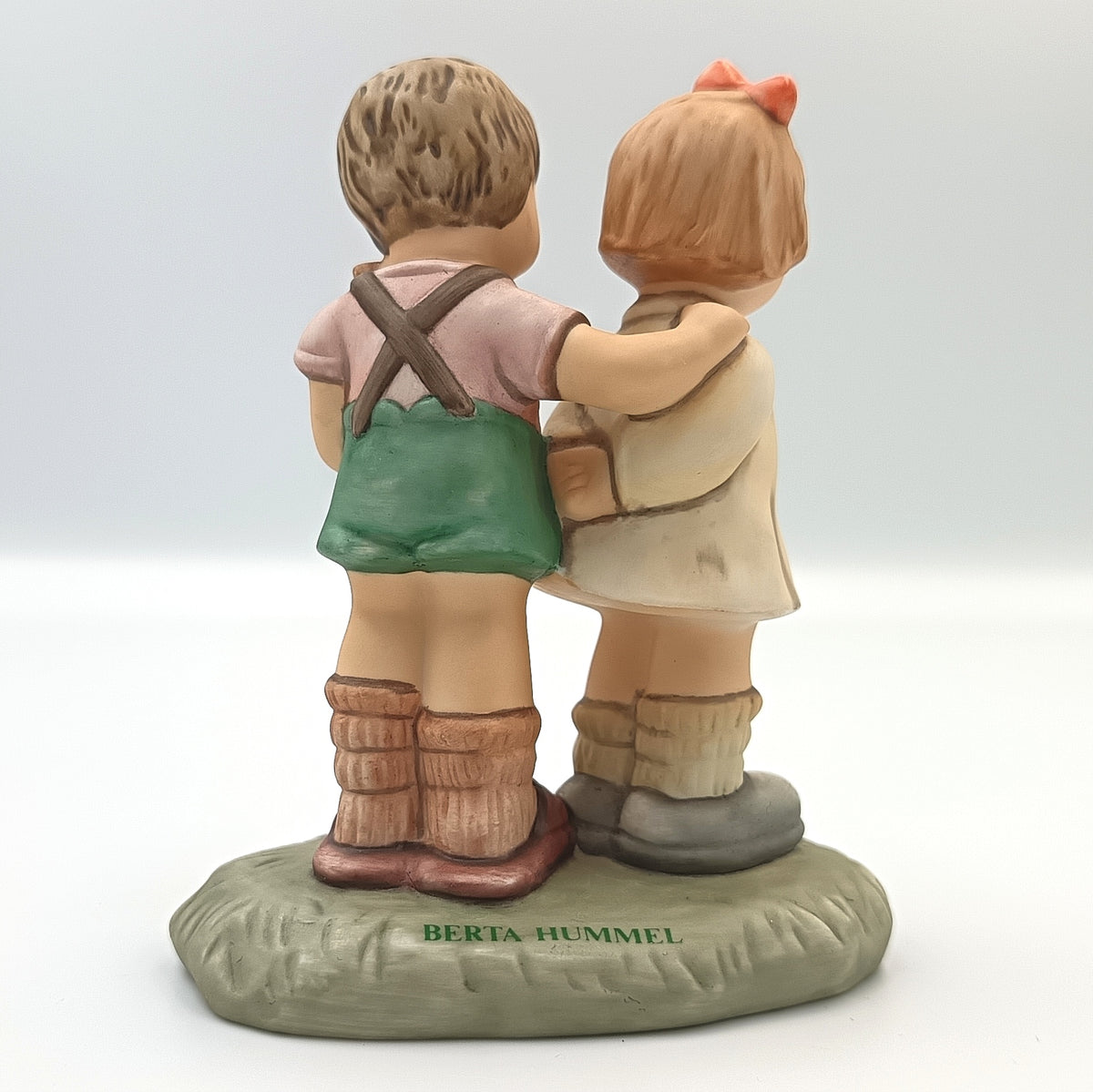 Goebel | Berta Hummel — Token of Love | Porcelain Figure Group | BH 20 | Thailand, 1996