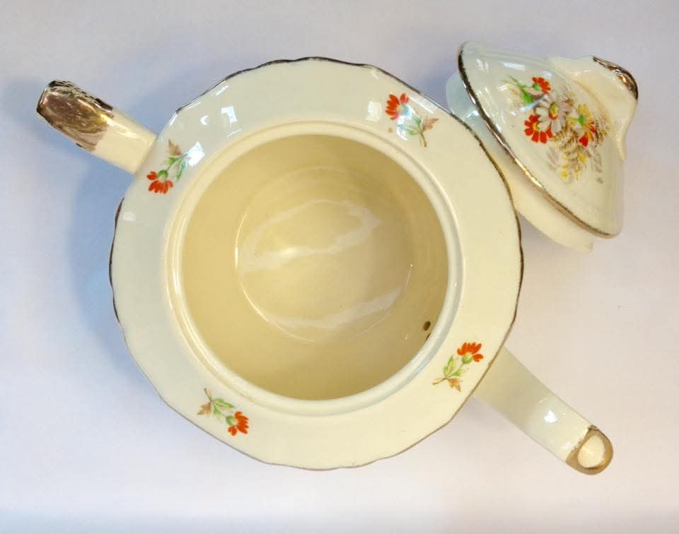 Alfred Meakin Floral Teapot — Meadow Bouquet on Ivory, Art Deco Form, England, c.1907–1930