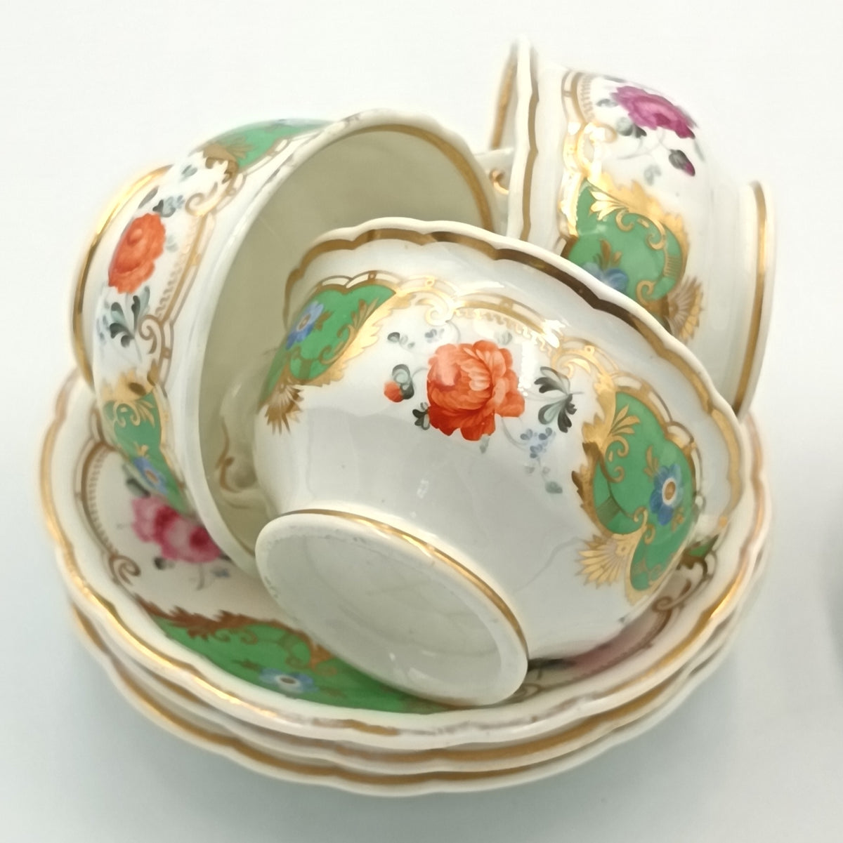 English Porcelain | Part Tea Service | Green Ground with Gilt Acanthus and Hand-Painted Flower Reserves | Pattern 239 | c.1820–1840 | 13 Pieces