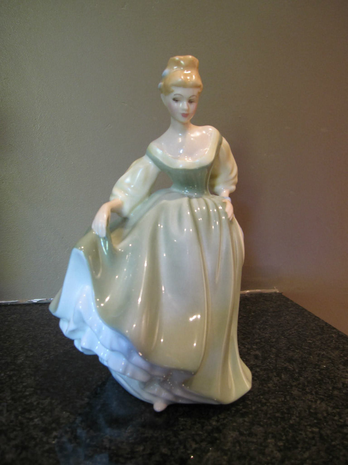 Royal Doulton | Fair Lady | HN2193 | Porcelain Figure | 1963–1996