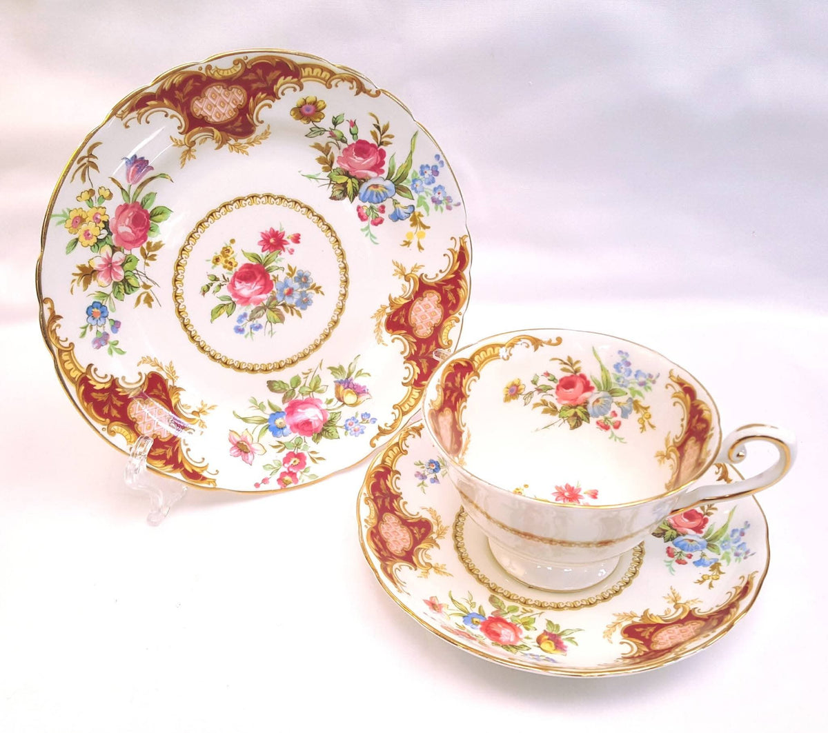 Tuscan Fine Bone China | Windsor | Trio | Cup, Saucer & Side Plate | Crimson & Gold Rococo | Circa late 1940s–1950s