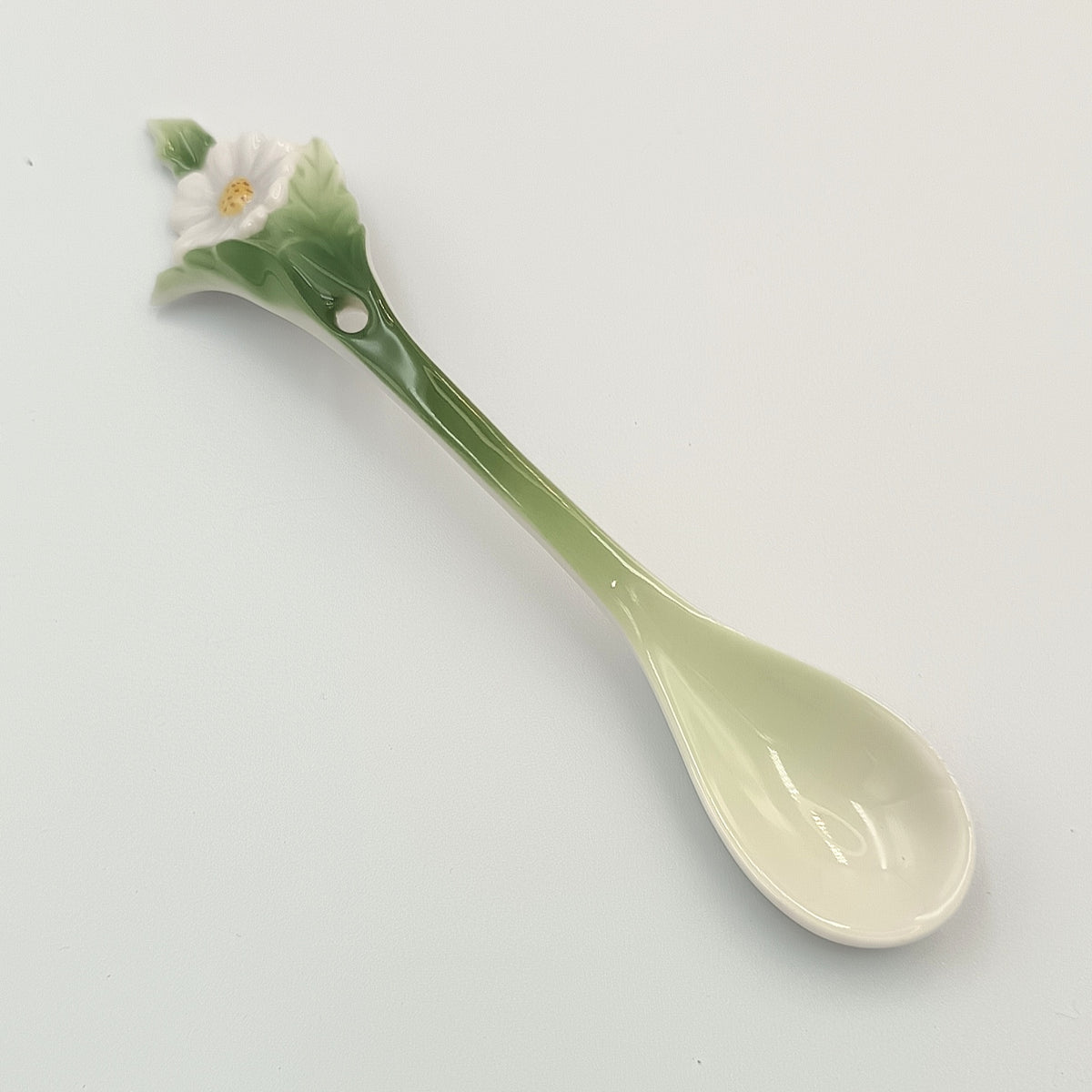 Franz Collection | Delicate Daisy | Sculptured Porcelain Spoon | Taiwan, 2000s