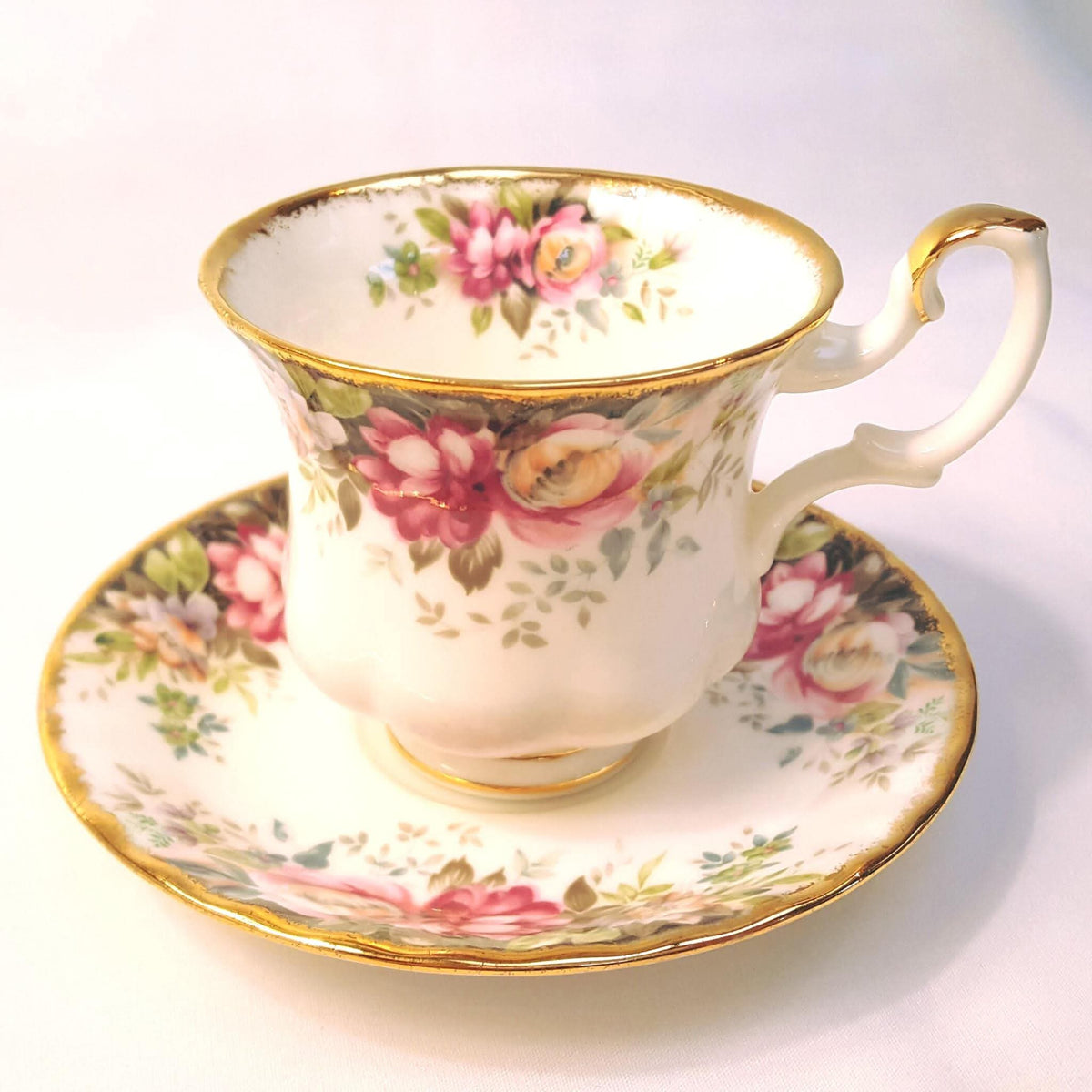 Royal Albert | Autumn Roses | Nine-Piece Coffee Set | Bone China | 1981