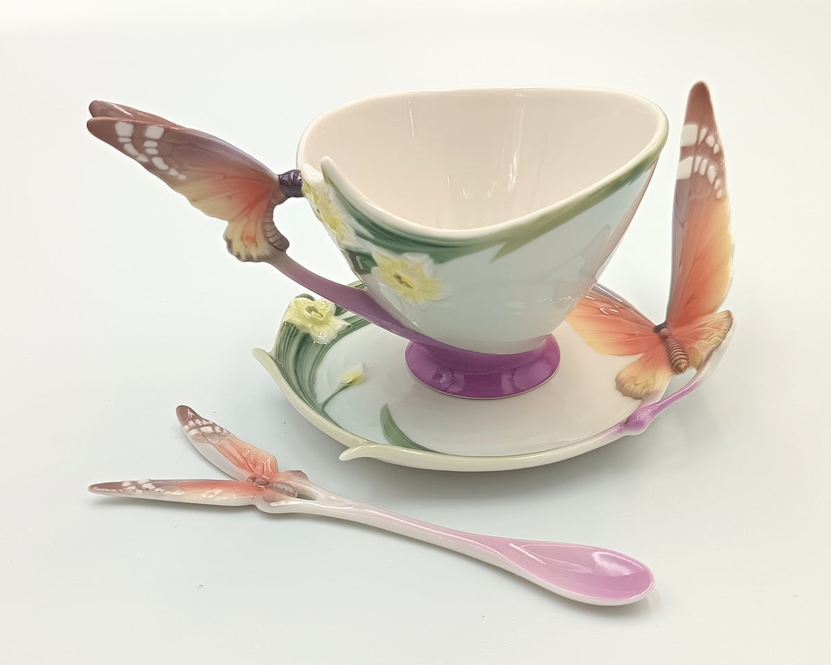 Franz Collection | Papillon Butterfly | Teacup, Saucer and Spoon | Porcelain | XP1693 | Designed by Jen Woo