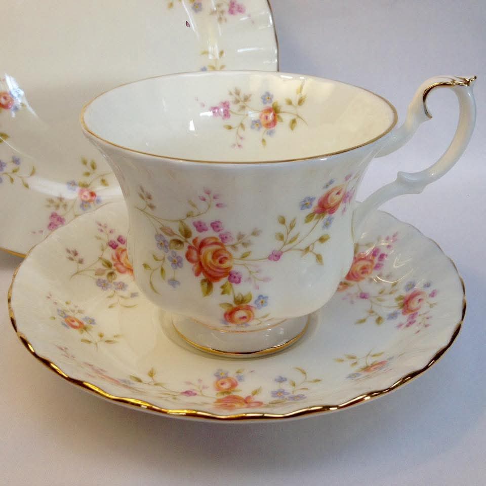 Royal Albert 'Peach Rose' Bone China Trios — Peach Roses & Forget-Me-Nots on Cream, England, © 1982 — Pair