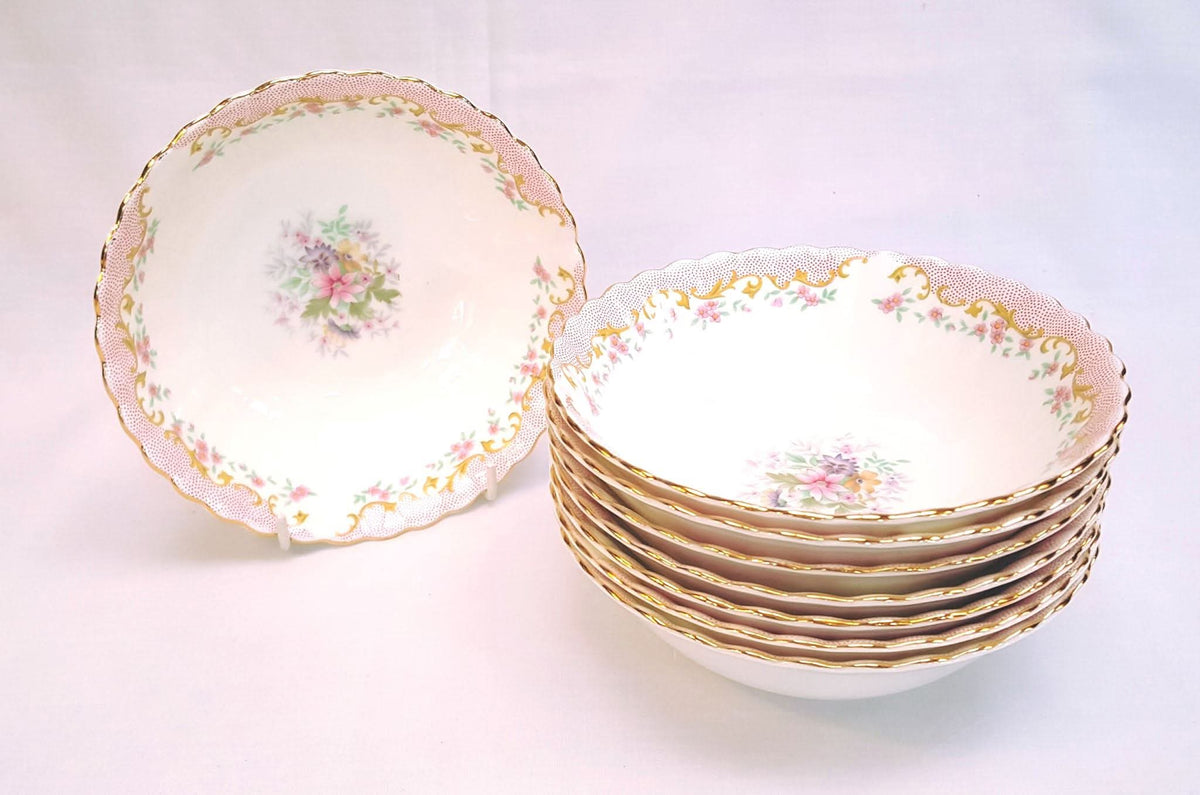 Royal Albert | 'Serenity' Pattern | 38-Piece Dinner Service | Bone China | Made in England | Mint Condition