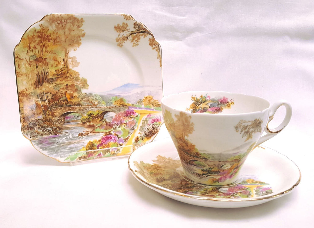 Shelley | 'Heather' — Scenic Series, Pattern 0187 | Six Trios | New Cambridge Shape | Fine Bone China | Circa 1940s | Good Used Condition