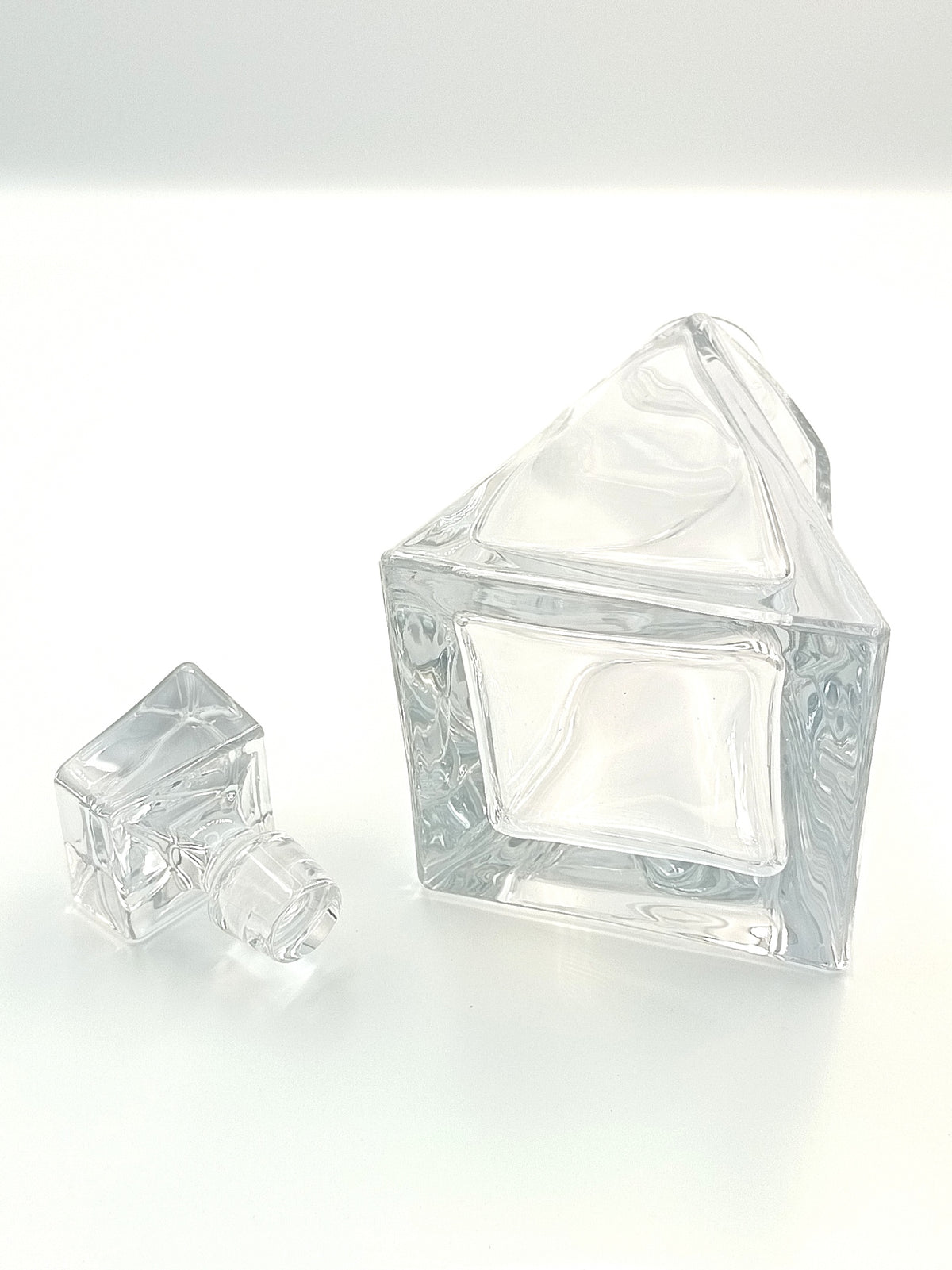 Crystalite Bohemia | Twist-Body Square Decanter with Geometric Stopper | Crystal Glass | Czech Republic, contemporary