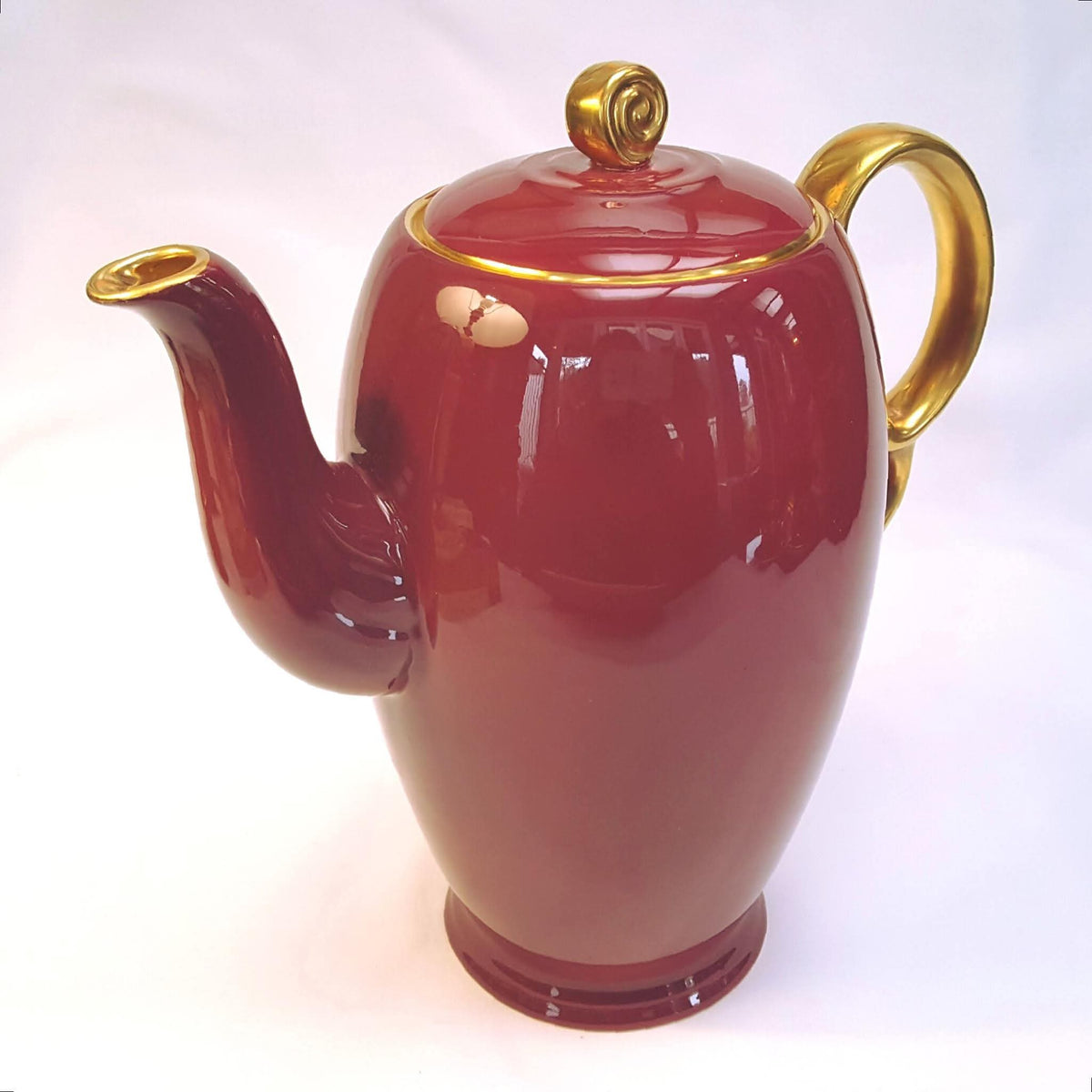 Crown Devon | Fielding's | Lynton Shape | Art Deco Burgundy & Gold Coffee Service | 15 Pieces | Rd Applied For | Pattern 3184 | Circa Late 1920s–1930s | England | Excellent Unused Condition