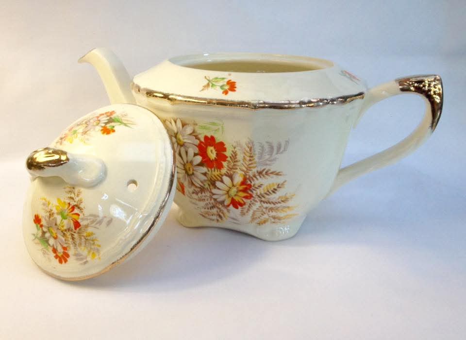 Alfred Meakin Floral Teapot — Meadow Bouquet on Ivory, Art Deco Form, England, c.1907–1930