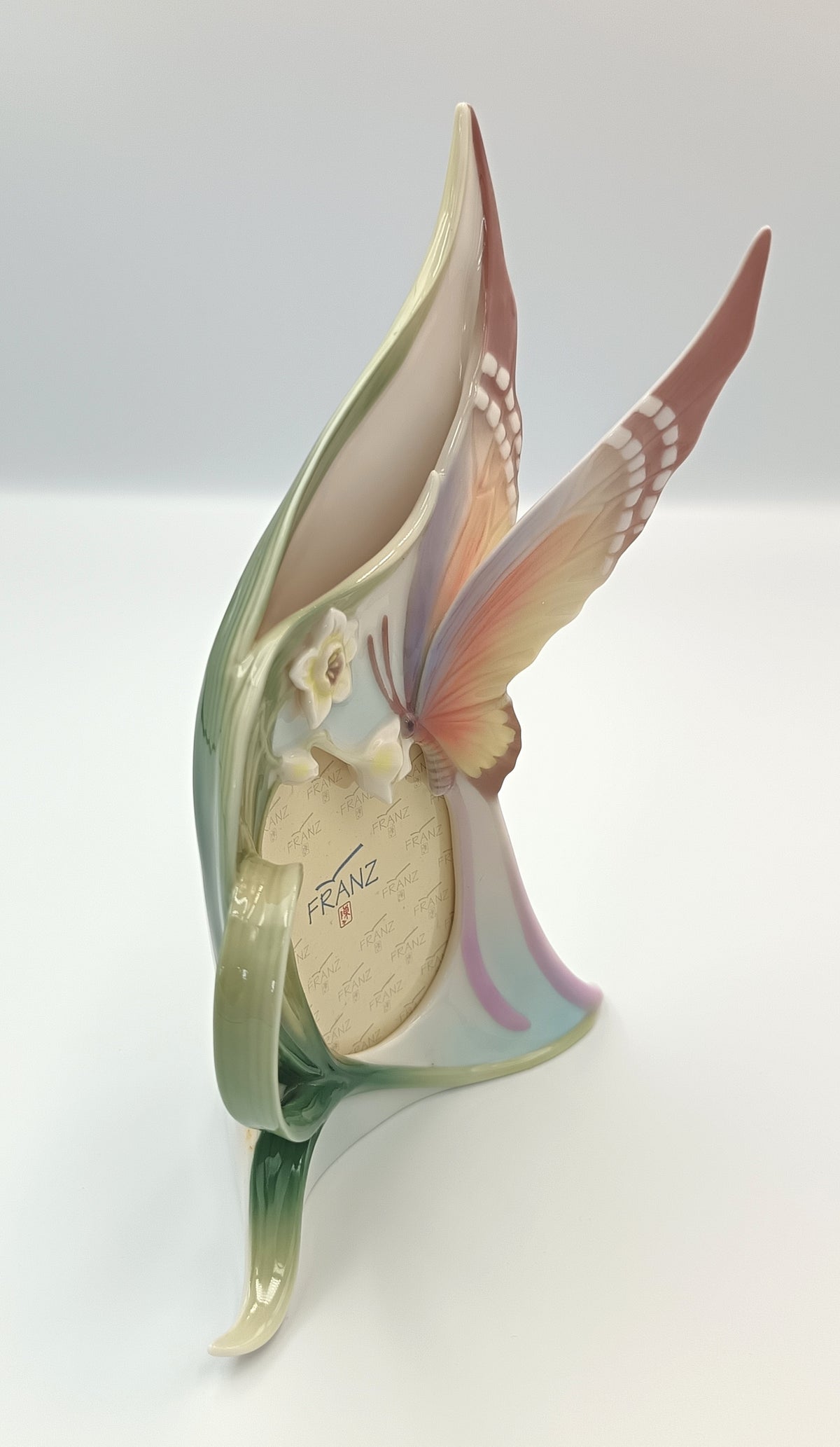 Franz Collection | Papillon Butterfly | Photo Frame | Porcelain | FZ00331 | Designed by Jen Woo, Sculpted by Chih Kun | 2004