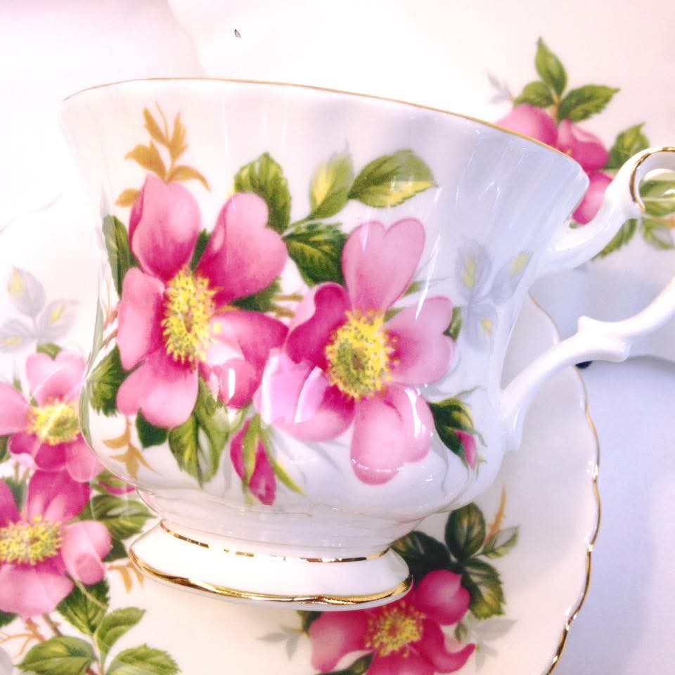 Royal Albert 'Prairie Rose' Bone China Trio — Set of Four