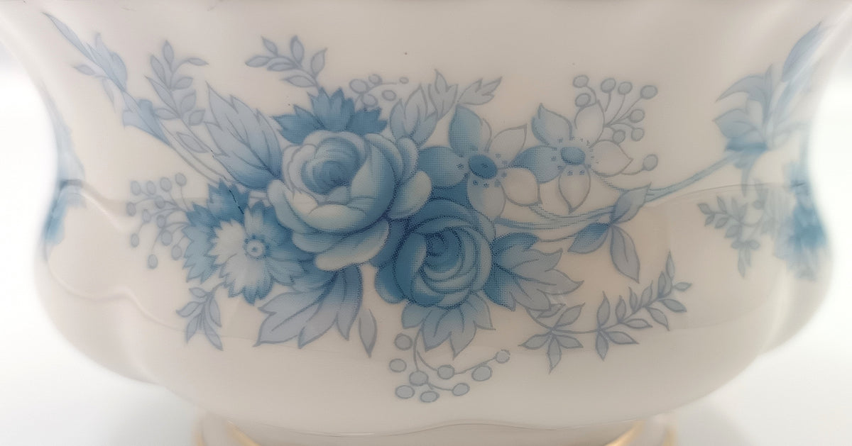 Royal Albert | Windsor Rose | Bone China | Open Sugar Bowl | 1982