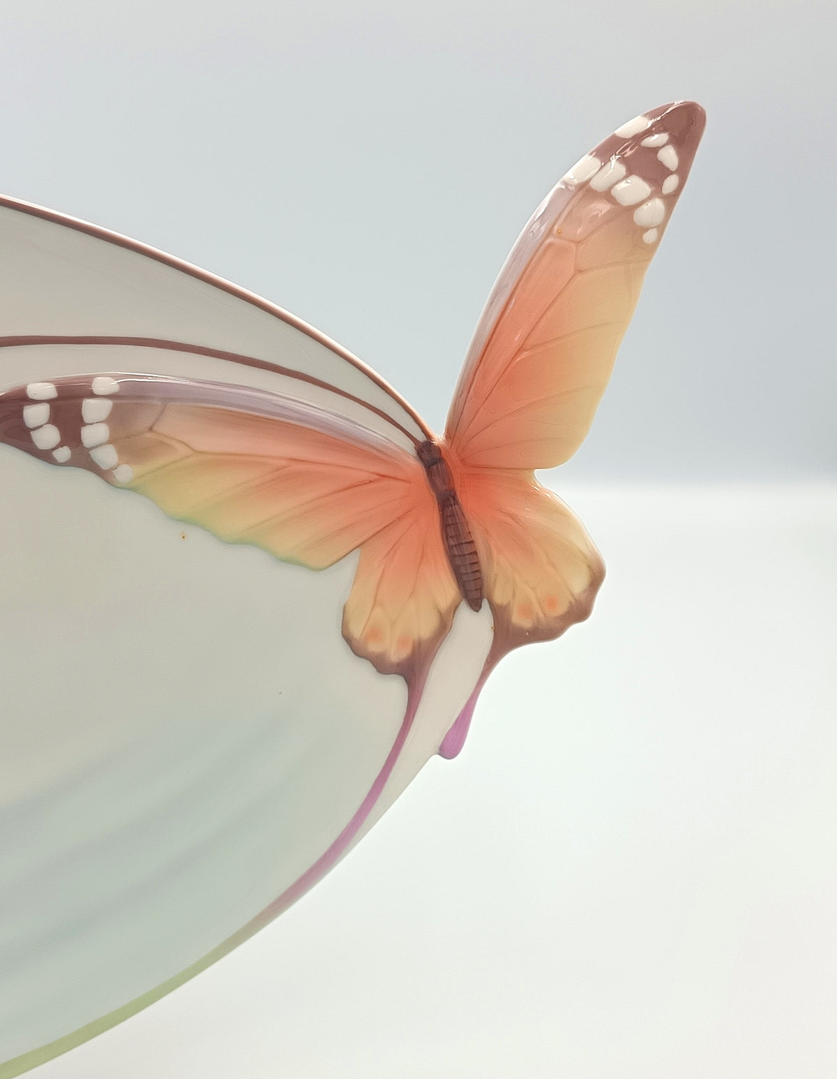 Franz Porcelain Collection | Papillon Butterfly | Butterfly Tray | XP1694 | Designed & Sculpted by Jen Woo | c.2001