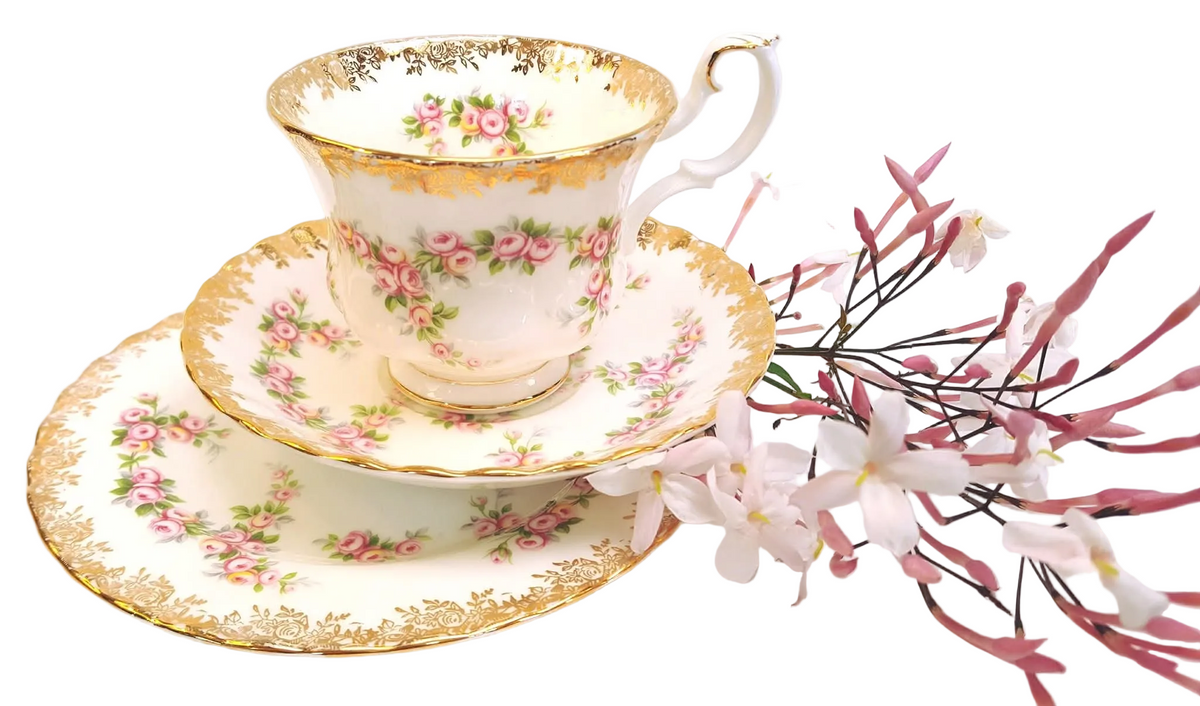 Royal Albert | Dimity Rose | Trio | © Royal Albert Ltd 1969