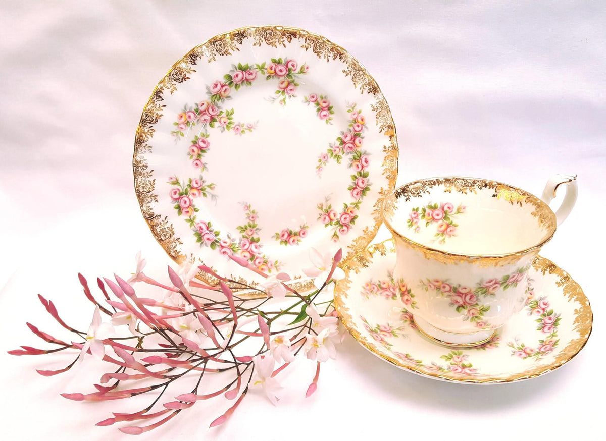 Royal Albert | Dimity Rose | Trio | © Royal Albert Ltd 1969
