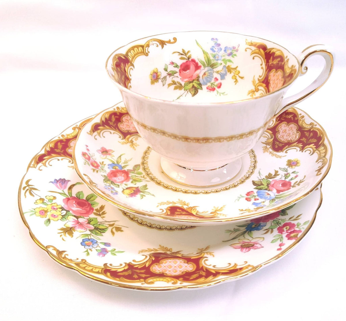 Tuscan Fine Bone China | Windsor | Trio | Cup, Saucer & Side Plate | Crimson & Gold Rococo | Circa late 1940s–1950s