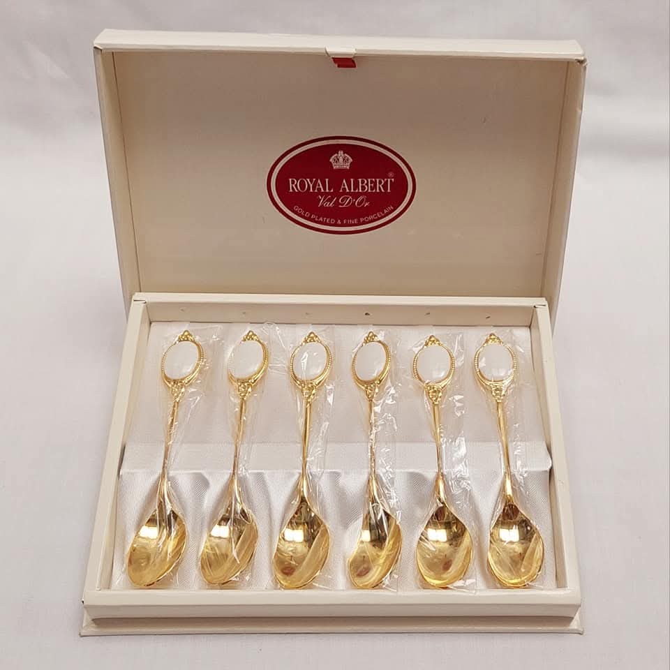 Ultra Rare Vintage Royal Albert Val D'Or Gold Plated Teaspoon Set — Complete Set of 6, Original Box, Mint Condition