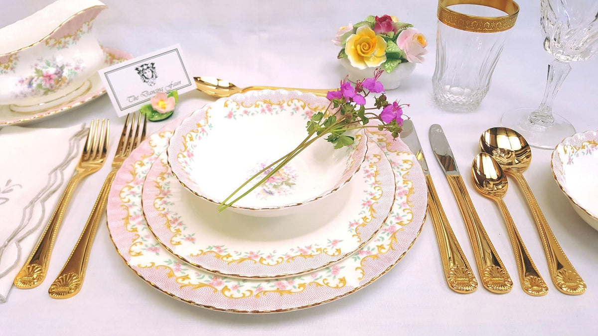 Royal Albert | 'Serenity' Pattern | 38-Piece Dinner Service | Bone China | Made in England | Mint Condition