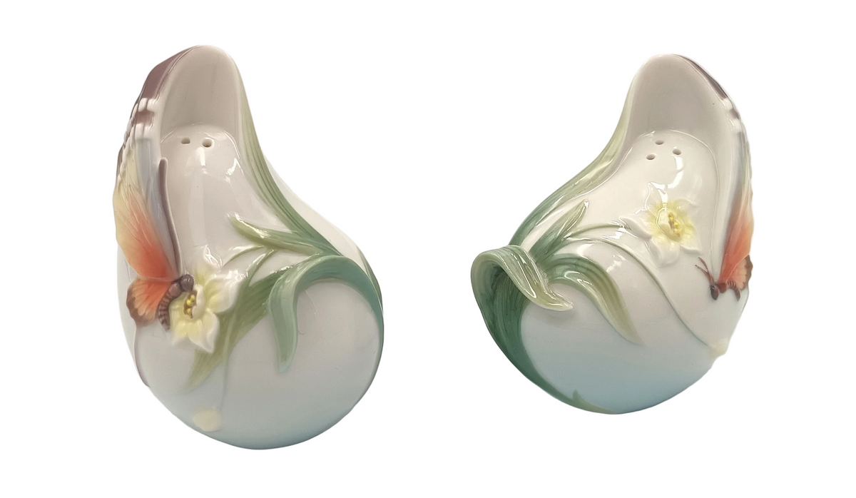 Franz Collection | Papillon Butterfly | Salt & Pepper Shaker Set | FZ00657 | Designed by Jen Woo | Sculpted by Yeh Fen | c.2004