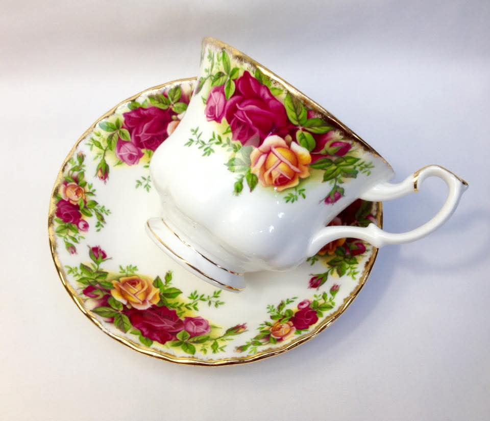 Royal Albert | Old Country Roses | Teacup and Saucer Duos | Bone China | England | © 1962 Royal Albert Ltd